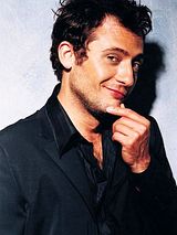 Yiğit Özşener