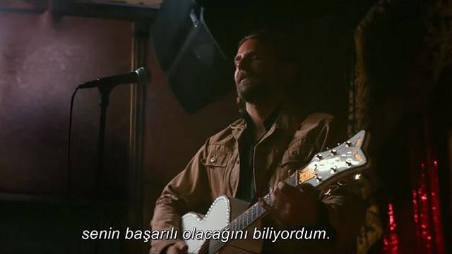 Bir Yıldız Doğuyor Altyazılı Fragman