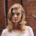 Fotoğraf Bella Heathcote