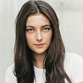 Fotoğraf Millie Brady