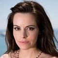 Fotoğraf Emily Hampshire