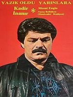 Yazık Oldu Yarınlara posteri