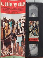 Al Gülüm Ver Gülüm posteri