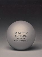 Marty Supreme posteri