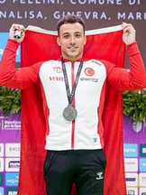 Adem Asil'un fotoğrafi