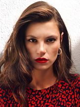 Yüsra Geyik'un fotoğrafi