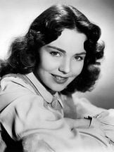 Jennifer Jones'un fotoğrafi