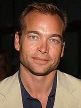 Jonathan Breck'un fotoğrafi