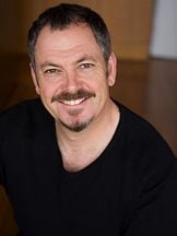 Peter Elliott'un fotoğrafi