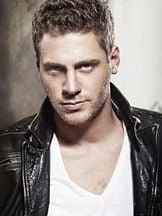 Ali Yörenç'un fotoğrafi