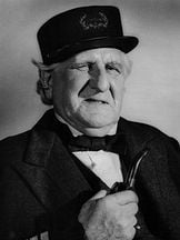 Finlay Currie'un fotoğrafi