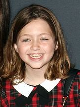 Claire Geare'un fotoğrafi