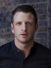 Aaron Glenane'un fotoğrafi