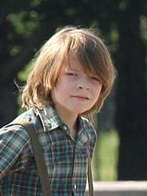 Oakes Fegley'un fotoğrafi