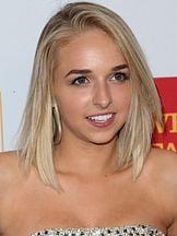 Jenn McAllister'un fotoğrafi