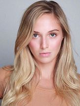 Ecenaz Üçer'un fotoğrafi