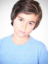 Chance Hurstfield'un fotoğrafi