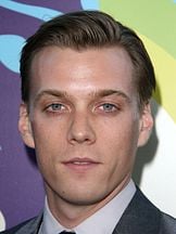 Jake Abel'un fotoğrafi