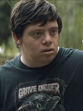 Zachary Gottsagen'un fotoğrafi