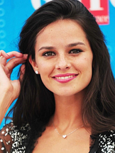 Katy Louise Saunders'un fotoğrafi