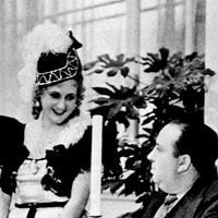 Fotoğraf Fay Compton