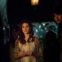 Fotoğraf Phoebe Tonkin