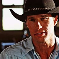 Fotoğraf Rib Hillis