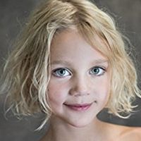 Fotoğraf Elle Graham