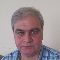 Fotoğraf Emin Yaraç