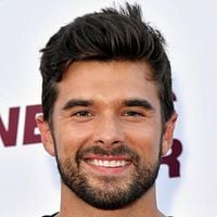 Fotoğraf Josh Swickard