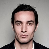 Fotoğraf Adam Bakri