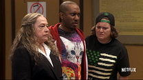 Disjointed 2. Sezon Fragmanı görüntüsü