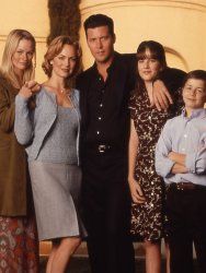 Cover Me: Based on the True Life of an FBI Family Sezon 1 posteri