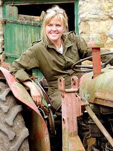 Accidental Farmer Sezon 1 posteri