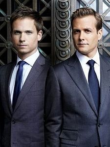Suits Sezon 8 posteri