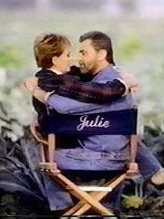 Julie Sezon 1 posteri