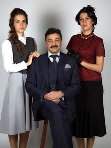 Yol Ayrımı Sezon 1 posteri