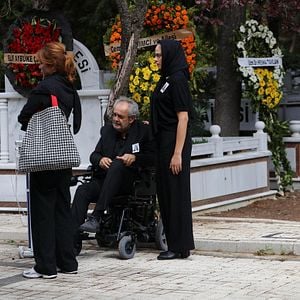 Fotoğraf Kızıl Goncalar