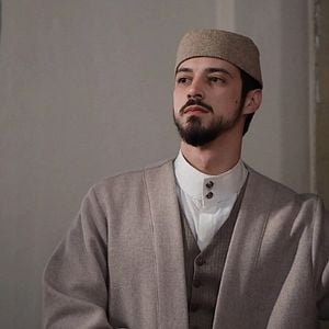 Fotoğraf Kızıl Goncalar