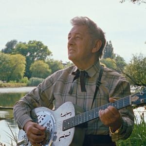 Fotoğraf The Loneliest Man In Town