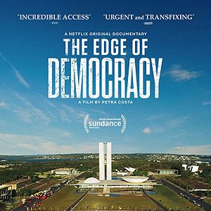 Fotoğraf Democracia em Vertigem