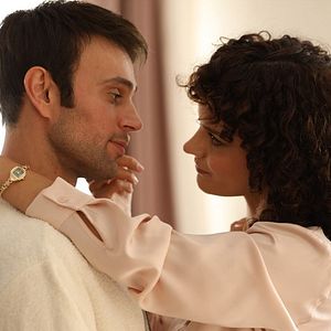 Fotoğraf Aynadaki Yabancı