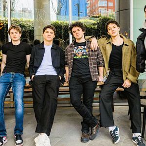 Fotoğraf Daha On Yedi