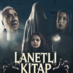 Fotoğraf Lanetli Kitap