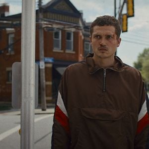 Fotoğraf Karl Glusman