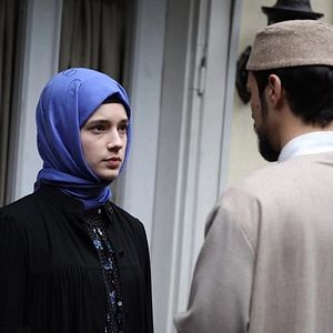 Fotoğraf Kızıl Goncalar