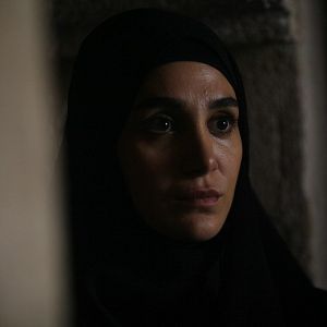 Fotoğraf Kızıl Goncalar