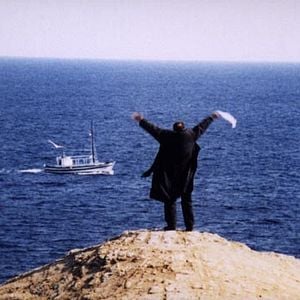 Fotoğraf Sonsuzluk ve Bir Gün