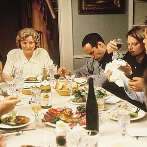 Fotoğraf Yan Odadan Melodiler