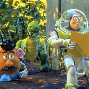 Fotoğraf Ash Brannon